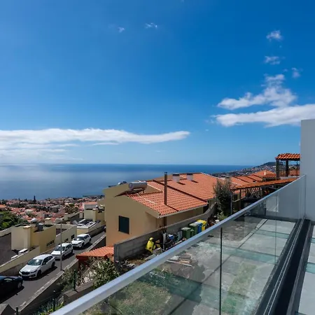 Daysy House By Lovelystay - Oceanview Jacuzzi * Фуншал